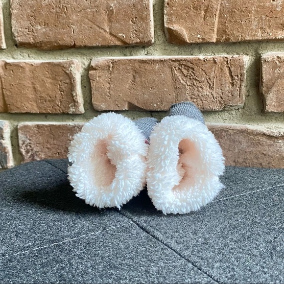 6-12M NWOT Fully Lined Booties/Socks - Picture 5 of 7